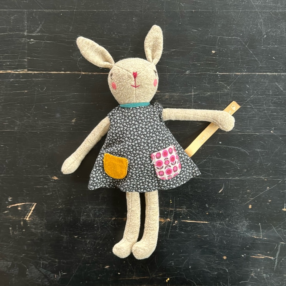 Famille Mirabelle Camomile Rabbit Bunny